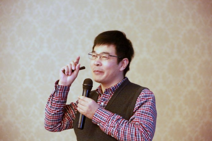 001i1Kicgy6OoISrOQR9d&690.jpg